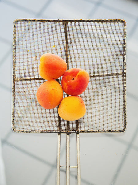 Certified Organic Leah Cot Aprium & Lemongrass